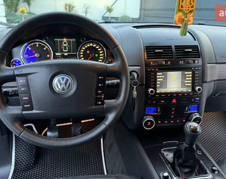 Чорний Фольксваген Туарег, об'ємом двигуна 2.5 л та пробігом 176 тис. км за 9950 $, фото 33 на Automoto.ua