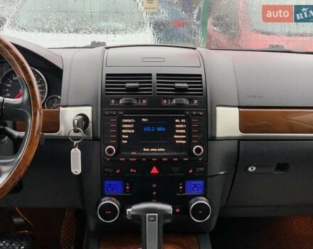 Черный Фольксваген Туарег, объемом двигателя 3 л и пробегом 351 тыс. км за 11999 $, фото 53 на Automoto.ua