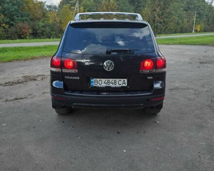 Черный Фольксваген Туарег, объемом двигателя 2.5 л и пробегом 352 тыс. км за 7500 $, фото 5 на Automoto.ua