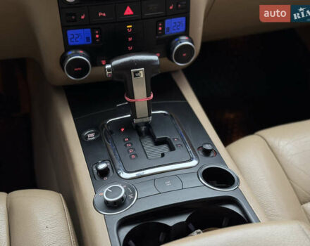 Черный Фольксваген Туарег, объемом двигателя 3 л и пробегом 333 тыс. км за 9950 $, фото 19 на Automoto.ua