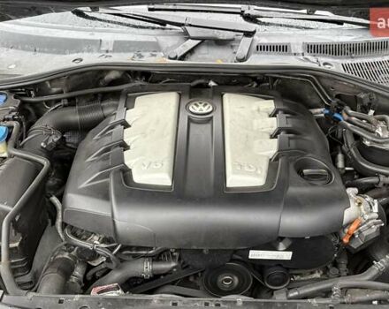 Черный Фольксваген Туарег, объемом двигателя 3 л и пробегом 239 тыс. км за 10300 $, фото 20 на Automoto.ua