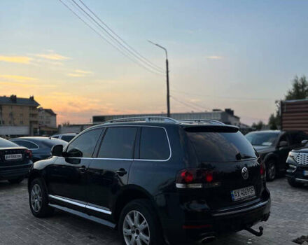 Черный Фольксваген Туарег, объемом двигателя 4.92 л и пробегом 340 тыс. км за 11000 $, фото 4 на Automoto.ua