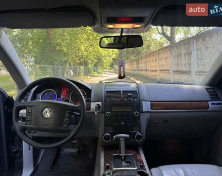 Чорний Фольксваген Туарег, об'ємом двигуна 2.97 л та пробігом 330 тис. км за 10500 $, фото 18 на Automoto.ua