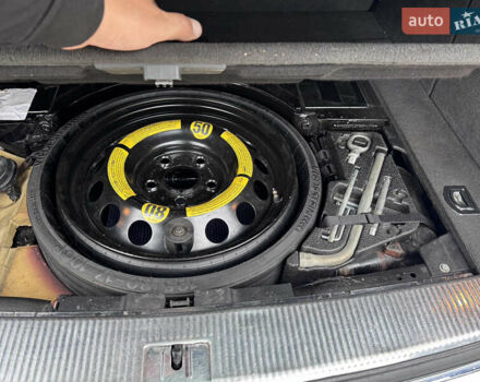 Черный Фольксваген Туарег, объемом двигателя 2.97 л и пробегом 294 тыс. км за 10508 $, фото 10 на Automoto.ua