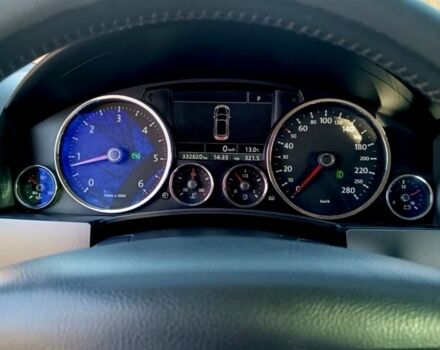 Черный Фольксваген Туарег, объемом двигателя 3 л и пробегом 332 тыс. км за 7048 $, фото 7 на Automoto.ua