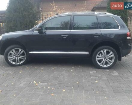 Черный Фольксваген Туарег, объемом двигателя 3 л и пробегом 445 тыс. км за 11500 $, фото 3 на Automoto.ua