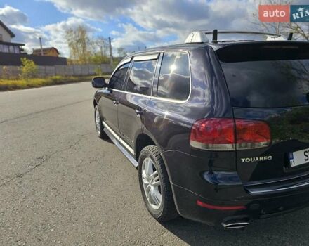 Черный Фольксваген Туарег, объемом двигателя 4.2 л и пробегом 356 тыс. км за 11000 $, фото 4 на Automoto.ua