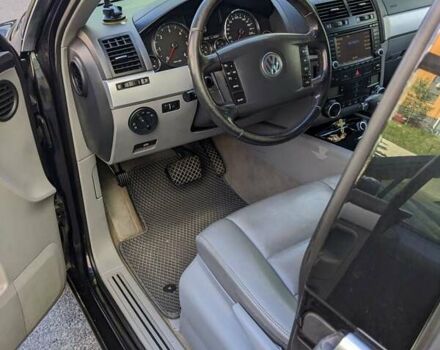 Чорний Фольксваген Туарег, об'ємом двигуна 2.97 л та пробігом 319 тис. км за 10600 $, фото 14 на Automoto.ua