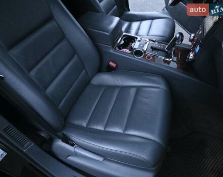 Черный Фольксваген Туарег, объемом двигателя 2.97 л и пробегом 238 тыс. км за 12600 $, фото 29 на Automoto.ua