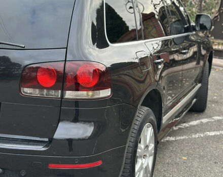 Черный Фольксваген Туарег, объемом двигателя 4.9 л и пробегом 340 тыс. км за 7900 $, фото 10 на Automoto.ua