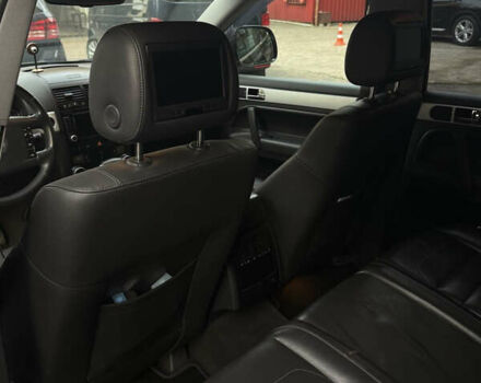 Черный Фольксваген Туарег, объемом двигателя 3 л и пробегом 351 тыс. км за 13500 $, фото 27 на Automoto.ua