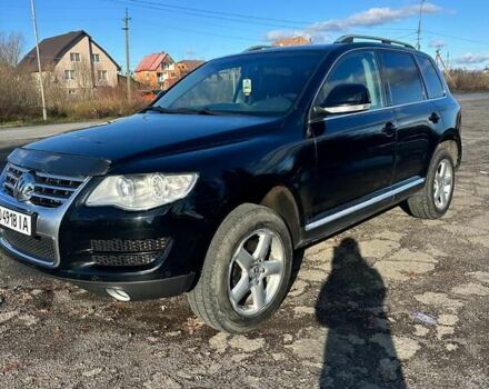 Черный Фольксваген Туарег, объемом двигателя 3 л и пробегом 266 тыс. км за 11500 $, фото 1 на Automoto.ua