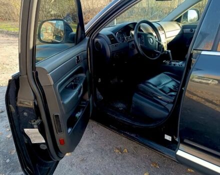 Черный Фольксваген Туарег, объемом двигателя 3 л и пробегом 332 тыс. км за 7048 $, фото 3 на Automoto.ua