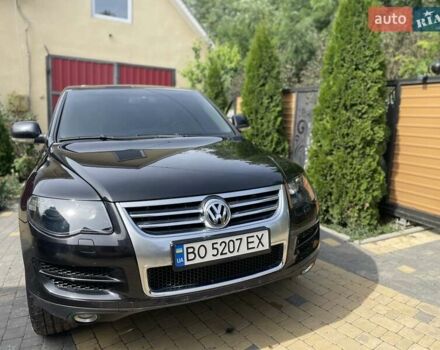 Черный Фольксваген Туарег, объемом двигателя 2.46 л и пробегом 450 тыс. км за 10000 $, фото 4 на Automoto.ua