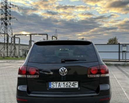 Чорний Фольксваген Туарег, об'ємом двигуна 3 л та пробігом 404 тис. км за 6500 $, фото 5 на Automoto.ua