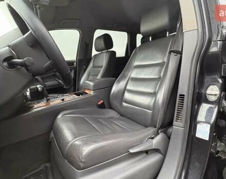 Черный Фольксваген Туарег, объемом двигателя 3 л и пробегом 239 тыс. км за 10300 $, фото 11 на Automoto.ua