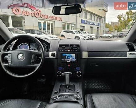 Черный Фольксваген Туарег, объемом двигателя 3.6 л и пробегом 250 тыс. км за 10700 $, фото 19 на Automoto.ua