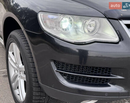 Черный Фольксваген Туарег, объемом двигателя 2.97 л и пробегом 294 тыс. км за 10508 $, фото 8 на Automoto.ua