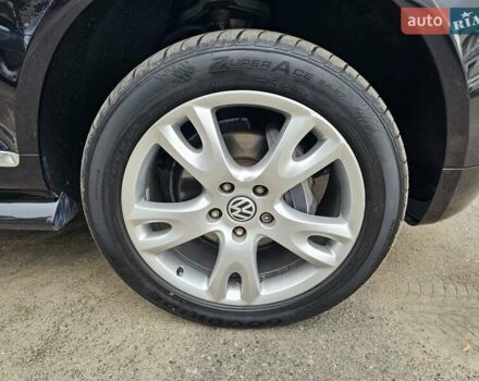 Черный Фольксваген Туарег, объемом двигателя 3.6 л и пробегом 250 тыс. км за 10700 $, фото 11 на Automoto.ua