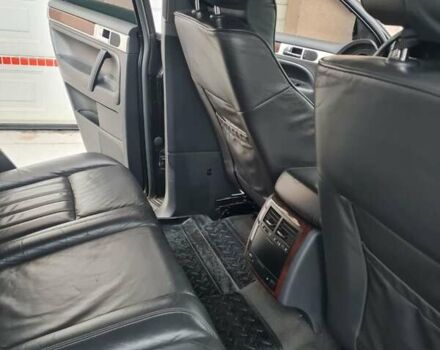 Черный Фольксваген Туарег, объемом двигателя 3 л и пробегом 258 тыс. км за 10500 $, фото 14 на Automoto.ua