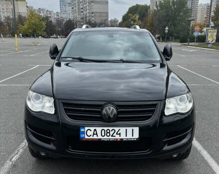 Черный Фольксваген Туарег, объемом двигателя 4.9 л и пробегом 252 тыс. км за 13800 $, фото 65 на Automoto.ua