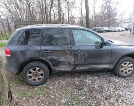 Черный Фольксваген Туарег, объемом двигателя 3 л и пробегом 680 тыс. км за 3000 $, фото 2 на Automoto.ua