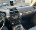 Чорний Фольксваген Туарег, об'ємом двигуна 3 л та пробігом 320 тис. км за 9400 $, фото 7 на Automoto.ua