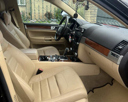 Черный Фольксваген Туарег, объемом двигателя 3 л и пробегом 244 тыс. км за 11700 $, фото 8 на Automoto.ua