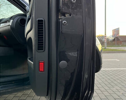 Черный Фольксваген Туарег, объемом двигателя 3 л и пробегом 230 тыс. км за 10200 $, фото 39 на Automoto.ua