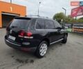 Чорний Фольксваген Туарег, об'ємом двигуна 2.5 л та пробігом 221 тис. км за 11000 $, фото 3 на Automoto.ua