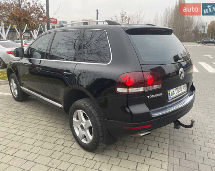 Черный Фольксваген Туарег, объемом двигателя 3 л и пробегом 273 тыс. км за 10500 $, фото 2 на Automoto.ua
