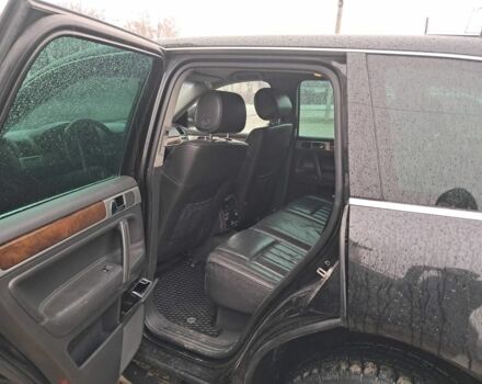 Черный Фольксваген Туарег, объемом двигателя 3.6 л и пробегом 270 тыс. км за 10000 $, фото 3 на Automoto.ua