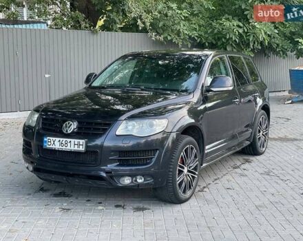 Черный Фольксваген Туарег, объемом двигателя 4.92 л и пробегом 300 тыс. км за 8000 $, фото 8 на Automoto.ua
