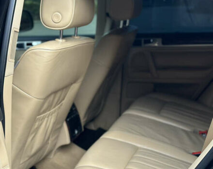 Черный Фольксваген Туарег, объемом двигателя 4.9 л и пробегом 340 тыс. км за 7900 $, фото 11 на Automoto.ua