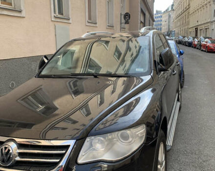 Черный Фольксваген Туарег, объемом двигателя 2.4 л и пробегом 186 тыс. км за 14755 $, фото 2 на Automoto.ua