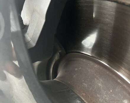 Черный Фольксваген Туарег, объемом двигателя 4.9 л и пробегом 252 тыс. км за 13800 $, фото 2 на Automoto.ua