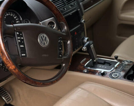 Черный Фольксваген Туарег, объемом двигателя 4.9 л и пробегом 340 тыс. км за 7900 $, фото 15 на Automoto.ua