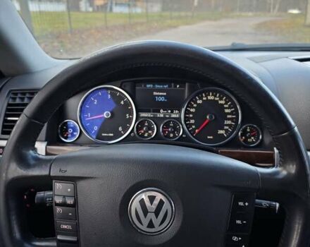 Черный Фольксваген Туарег, объемом двигателя 2.97 л и пробегом 296 тыс. км за 8800 $, фото 17 на Automoto.ua