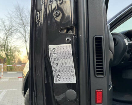 Черный Фольксваген Туарег, объемом двигателя 3 л и пробегом 230 тыс. км за 10200 $, фото 37 на Automoto.ua