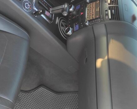 Черный Фольксваген Туарег, объемом двигателя 3 л и пробегом 290 тыс. км за 12300 $, фото 12 на Automoto.ua