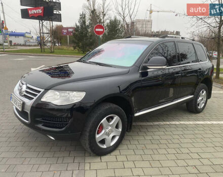 Черный Фольксваген Туарег, объемом двигателя 3 л и пробегом 273 тыс. км за 10500 $, фото 7 на Automoto.ua