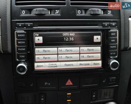 Черный Фольксваген Туарег, объемом двигателя 3 л и пробегом 335 тыс. км за 9803 $, фото 33 на Automoto.ua