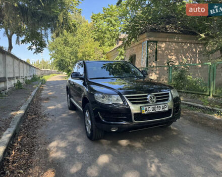 Чорний Фольксваген Туарег, об'ємом двигуна 2.97 л та пробігом 330 тис. км за 10500 $, фото 1 на Automoto.ua