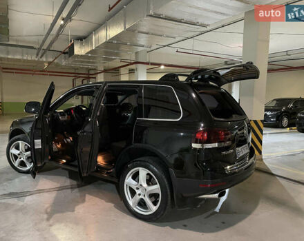 Чорний Фольксваген Туарег, об'ємом двигуна 3 л та пробігом 185 тис. км за 14500 $, фото 11 на Automoto.ua