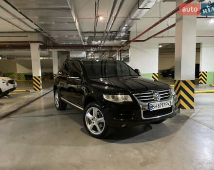 Чорний Фольксваген Туарег, об'ємом двигуна 3 л та пробігом 185 тис. км за 14500 $, фото 4 на Automoto.ua