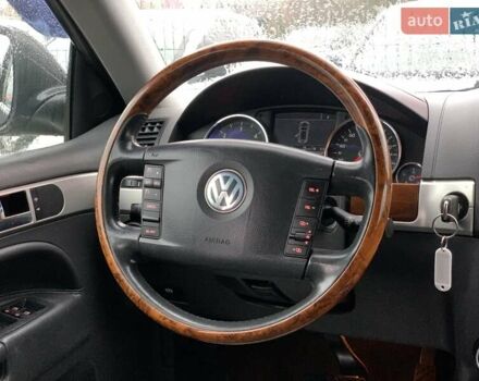 Черный Фольксваген Туарег, объемом двигателя 3 л и пробегом 351 тыс. км за 11999 $, фото 52 на Automoto.ua