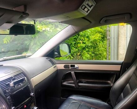 Чорний Фольксваген Туарег, об'ємом двигуна 3 л та пробігом 345 тис. км за 10500 $, фото 3 на Automoto.ua