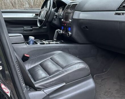 Чорний Фольксваген Туарег, об'ємом двигуна 3 л та пробігом 250 тис. км за 3350 $, фото 8 на Automoto.ua