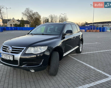Черный Фольксваген Туарег, объемом двигателя 3 л и пробегом 230 тыс. км за 10200 $, фото 4 на Automoto.ua