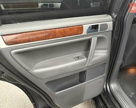 Черный Фольксваген Туарег, объемом двигателя 3 л и пробегом 239 тыс. км за 10300 $, фото 13 на Automoto.ua